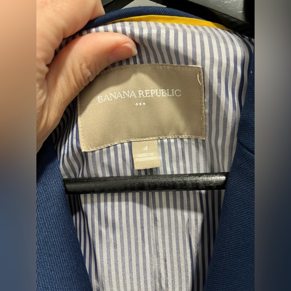 Banana Republic Factory Blazer in Navy with shiny gold buttons lined vintage 4 - Picture 9 of 12